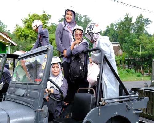 Dokumentasi Kegiatan Wisata Edukasi Guru Merapi Jeep Tour – 
