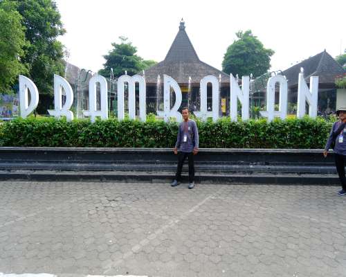Dokumentasi Kegiatan Wisata Edukasi Guru ke Candi Prambanan 