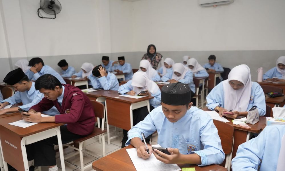 PELAKSANAAN UJIAN ATS GANJIL SMK ERA PEMBANGUNAN - Foto 5
